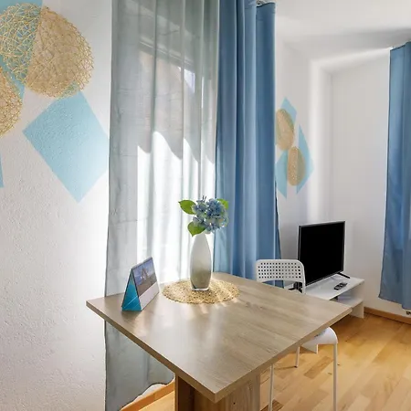 Mit Parkmoeglichkeit