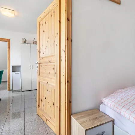 Mit Parkmoeglichkeit Apartamento *